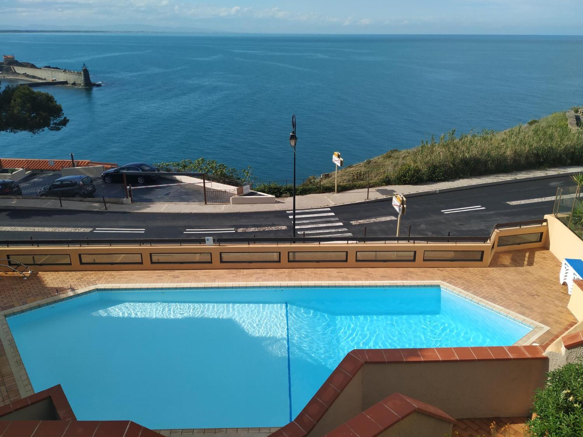 Location Vue Mer Du Samedi Au Samedi, Clim, Parking, Piscine, Plage 콜리우르 외부 사진